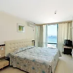 Boryana Hotel