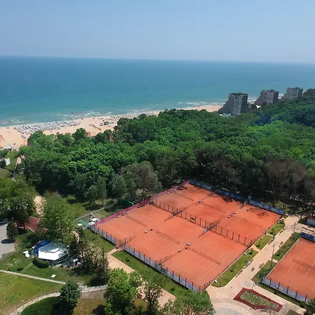 Boryana Hotel