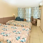 מלון Boryana 4*